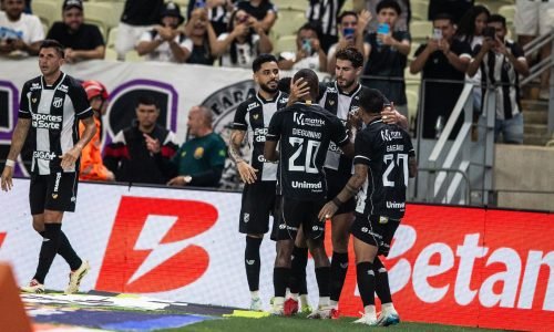 Grêmio tropeça e é derrotado pelo Ceará