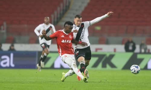 Inter busca empate nos acréscimos e jogo contra o Vasco termina com polêmica