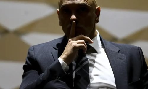 Moraes amplia inelegibilidade de Bolsonaro e impede ex-presidente de disputar eleições até 2060