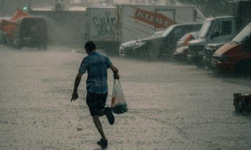 Chuva forte, vento e granizo atingem Santa Maria e região nesta segunda-feira