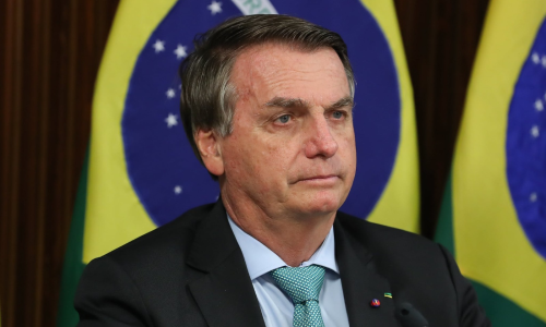 Defesa de Bolsonaro pede a Alexandre de Moraes autorização urgente para cirurgia
